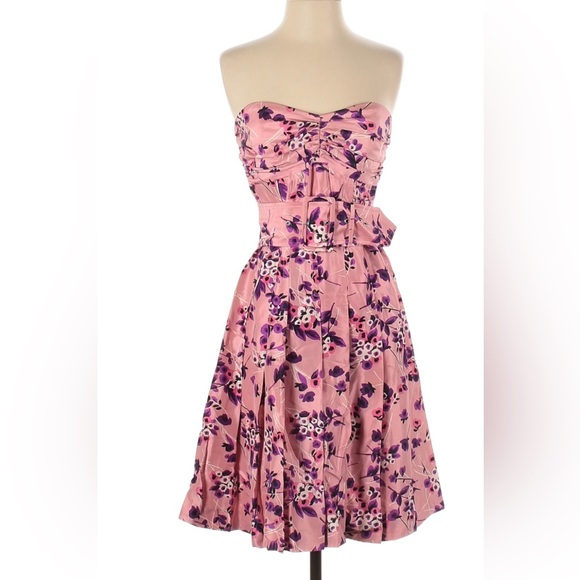 Express Dresses & Skirts - Pre-owned Express Pink Floral Dress